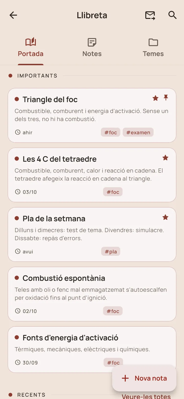 La Llibreta: notes lligades a temes i preguntes, amb etiquetes i cercador.