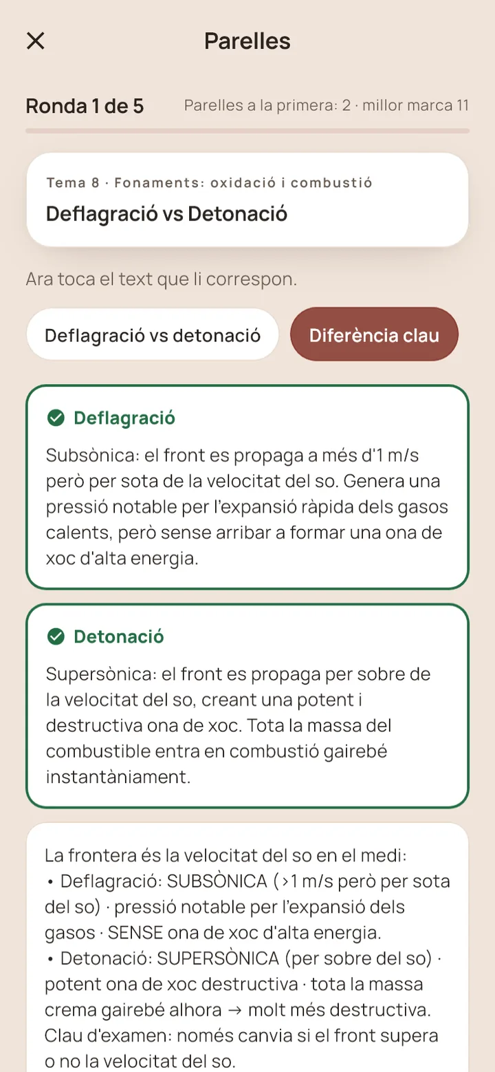 Parelles: quatre etiquetes i quatre textos d'un mateix punt del temari per emparellar.